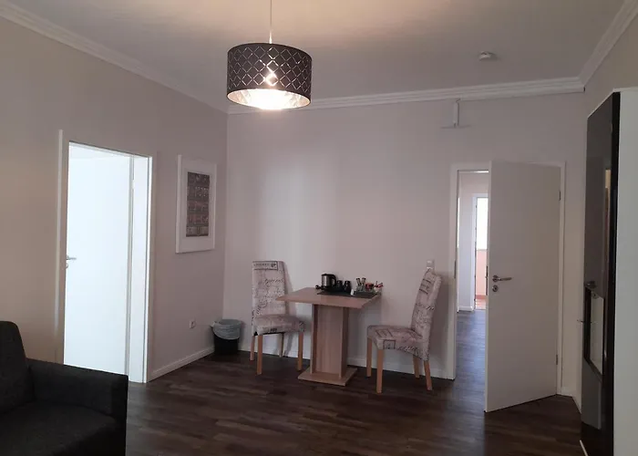 מלון דירות Design 3*